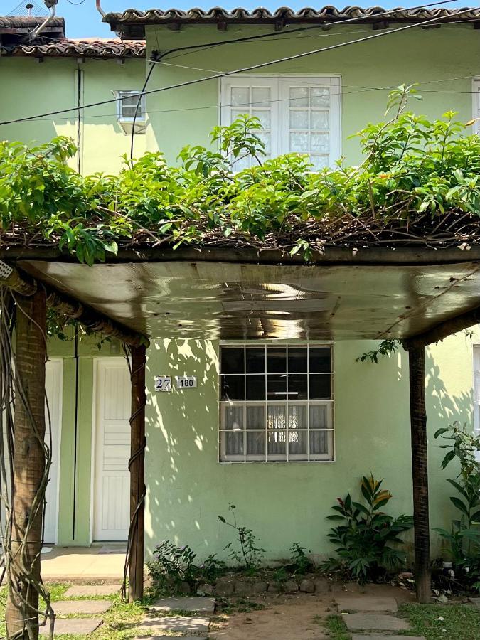 Casa verde no centro de Parati Exterior foto