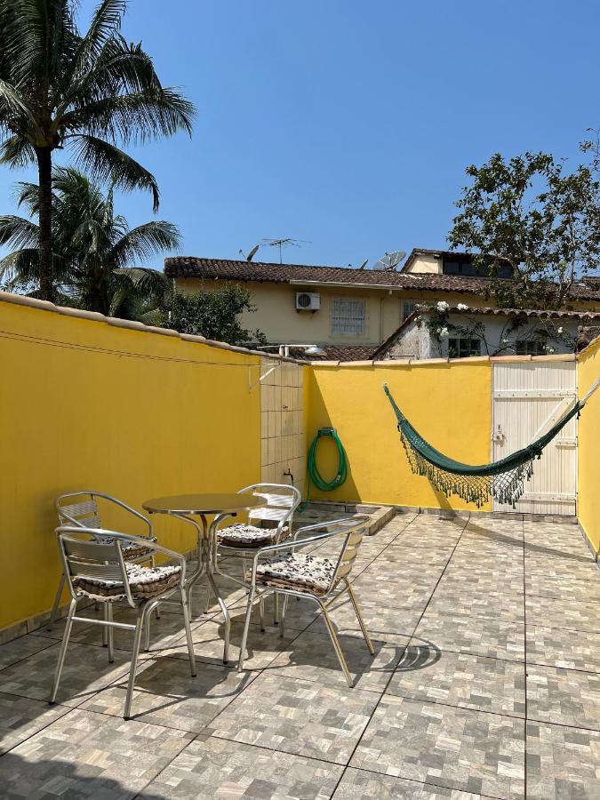 Casa verde no centro de Parati Exterior foto